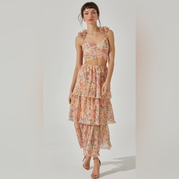 Astr Floral Tiered Maxi Skirt New XS - Picture 1 of 12